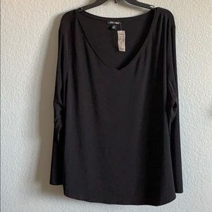 NWT Roxy & Ali  Black V-Neck Longsleeve Top in 3X.